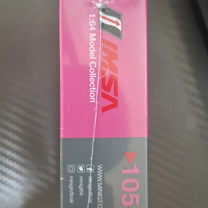 [BUNJANG] Mini GT 1052 Porsche 911 GT3 R 77 Sealed / 미니지티 1052 록시 포르쉐 911 Gt3 R 77 미개봉