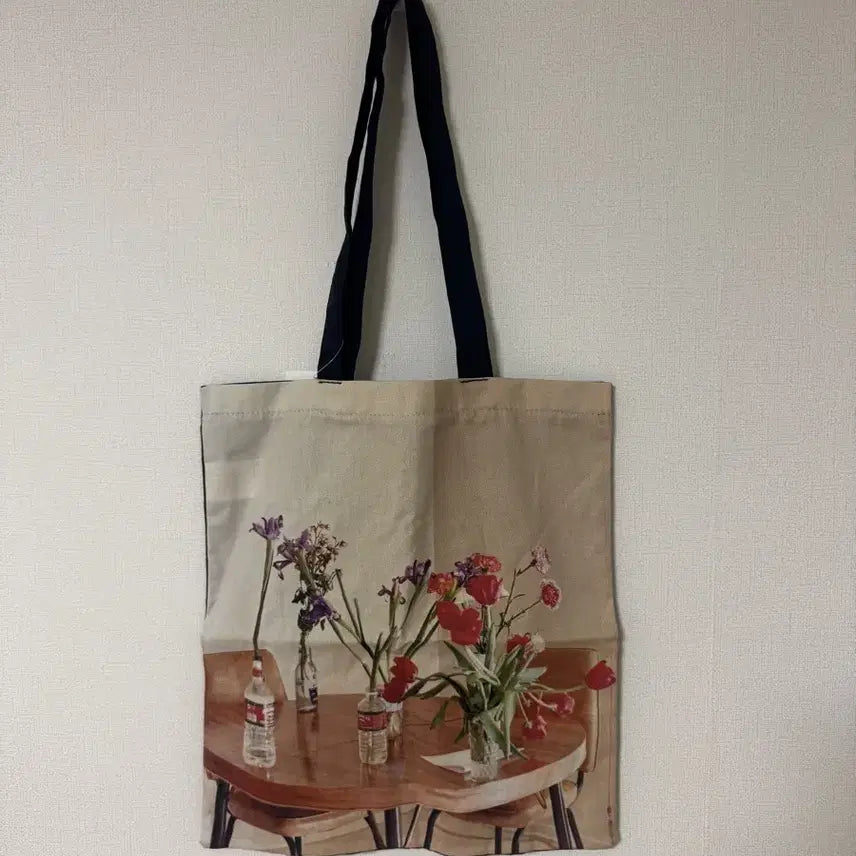 [BUNJANG] Wolfgang Tillmans Pompidou Exhibition Tote Bag / 볼프강 틸만스(Wolfgang Tillmans) 퐁피두 전시 에코백