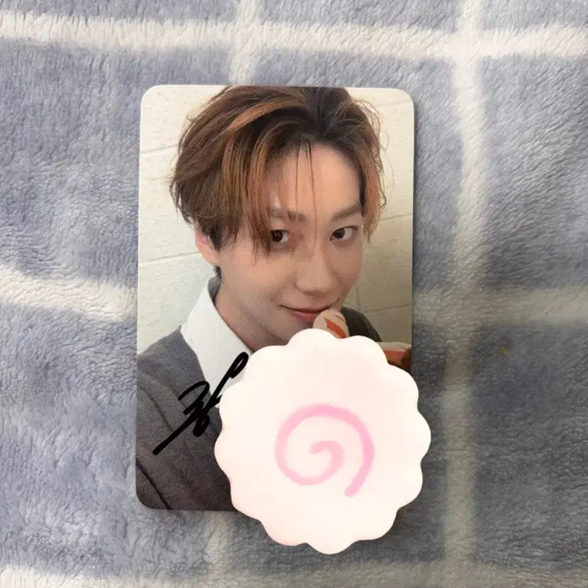 [BUNJANG] ModiSeai Hungwi Autographed Photocard / 모디세이 헝위 친필 싸인 포토카드