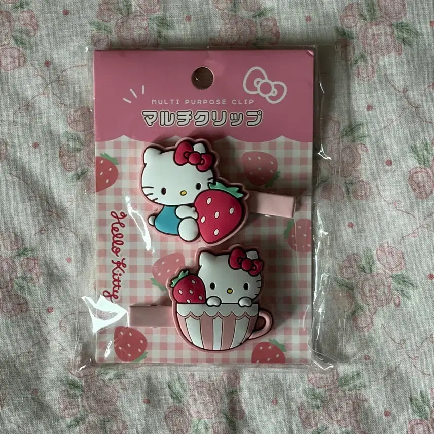 [BUNJANG] Sanrio Hello Kitty Strawberry Hair Clip / 산리오 헬로키티 딸기 머리핀