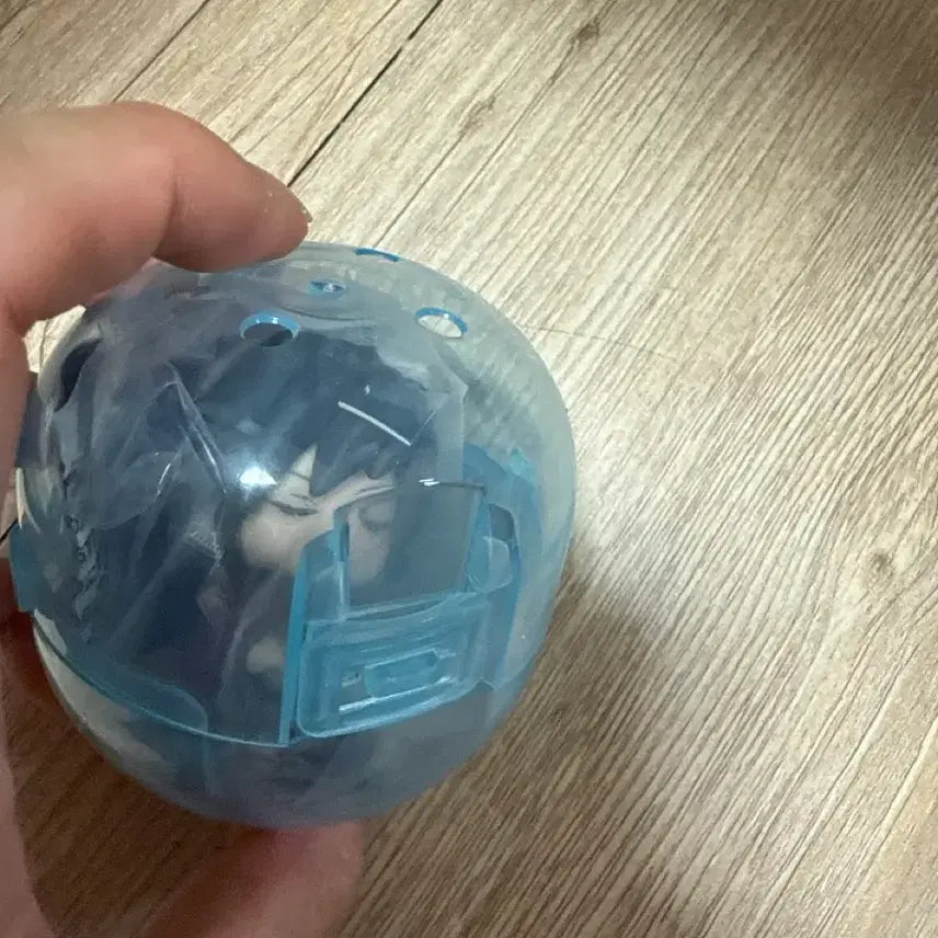 [BUNJANG] Demon Slayer Giyu Shoulder Perching Gacha Figure / 귀멸의칼날 어깨쿵 가챠 기유