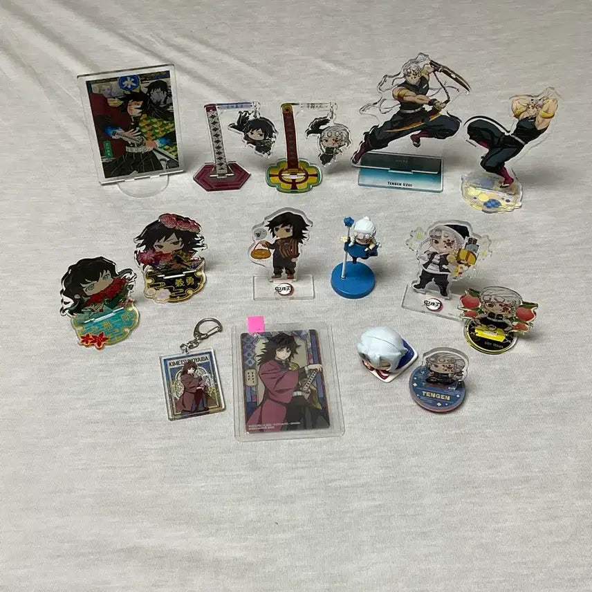 [BUNJANG] Demon Slayer: Kimetsu no Yaiba Giyu, Tengen, Muichiro Acrylic Stand &amp; Keyring / 귀칼 귀멸의 칼날 기유 텐겐 무이치로 아크릴 스탠드 아크릴 키링 오네무탄 데코라 픽 유라유라