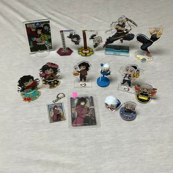[BUNJANG] Demon Slayer: Kimetsu no Yaiba Giyu, Tengen, Muichiro Acrylic Stand &amp; Keyring / 귀칼 귀멸의 칼날 기유 텐겐 무이치로 아크릴 스탠드 아크릴 키링 오네무탄 데코라 픽 유라유라