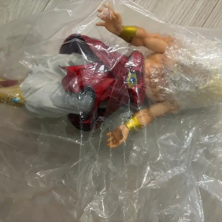 [BUNJANG] Dragon Ball Ichiban Kuji Back to the Film Broly C Prize Figure (Yellow Hair) / 택포5.7 드래곤볼 제일복권 백투더필름 브로리 c상 노란머리 단순확인품 팝니다