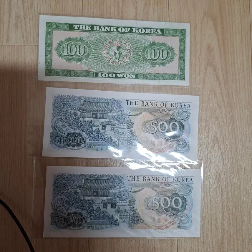 [BUNJANG] Korean Coin Set - 100 Won Emperor Gojong &amp; 500 Won Admiral Yi Sun-sin (Consecutive Numbers) / 영제백원.이순신오백원(가권.2연번)일괄판매.완미급