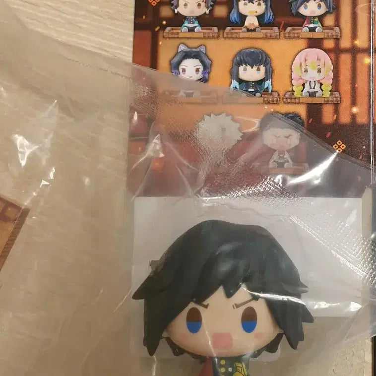 [BUNJANG] Kimetsu no Yaiba Chokonoko F Prize Tomioka Giyu Figure (Sealed) / (비닐미개봉,발판있음)귀멸의칼날 이치방쿠지 언니의원수 초코노코 f상 기유