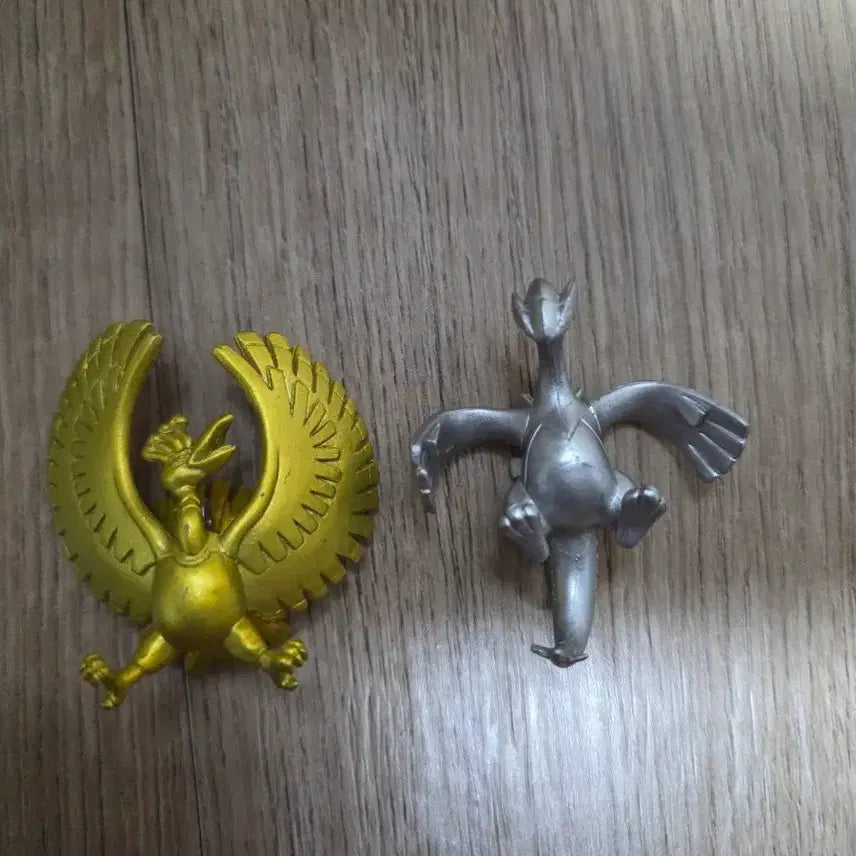 [BUNJANG] Pokemon Gold &amp; Silver Ho-Oh &amp; Lugia Figure Keychains (Gold/Silver) / 포켓몬 고전 피규어 키링 골드 실버 칠색조 루기아