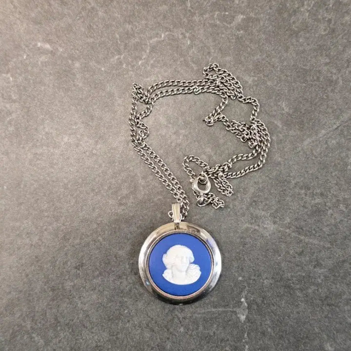 [BUNJANG] Wedgwood Jasperware Cameo Necklace / 영국 웨지우드 재스퍼웨어 카메오 목걸이