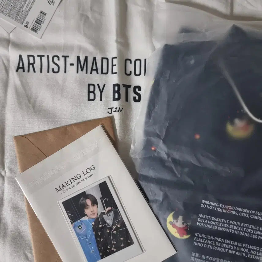[BUNJANG] BTS Jin Artist-Made Collection Bad Day Pajama / 아티스트 메이드 콜렉션 bts진  bad day pajama 악마잠옷