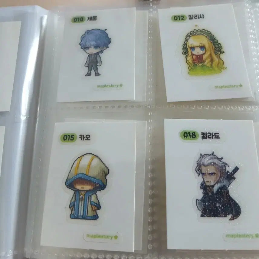 [BUNJANG] MapleStory Sticker Book Set (2nd Edition, 24 Types) / 메이플띠부씰 2탄 24종 주황버섯 띠부씰북 메이플스토리 띠부띠부씰