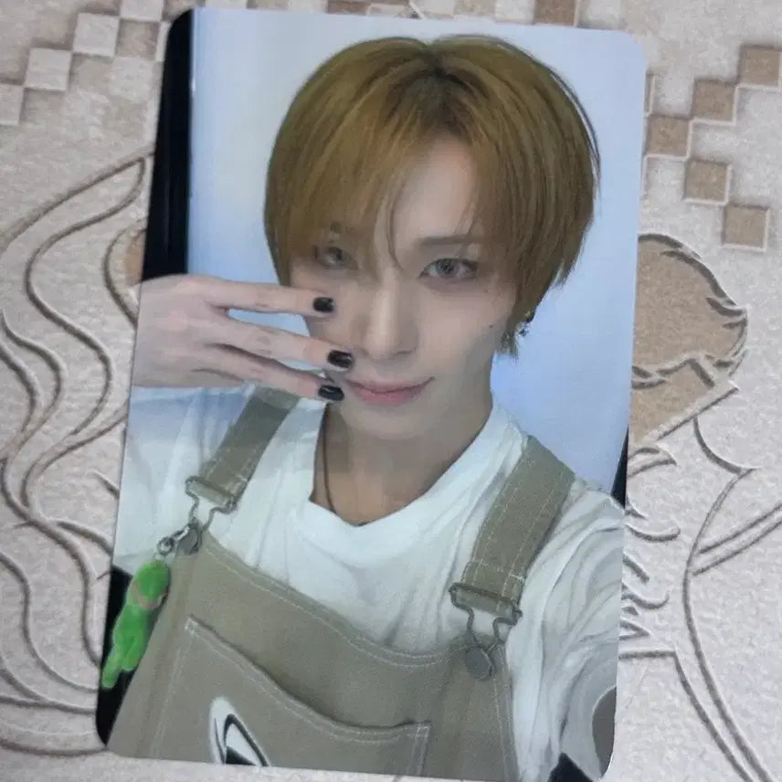 [BUNJANG] XLOV Lucky Draw Photocard Haru / 엑스러브 XLOV 아이갓 미공포 포카 하루