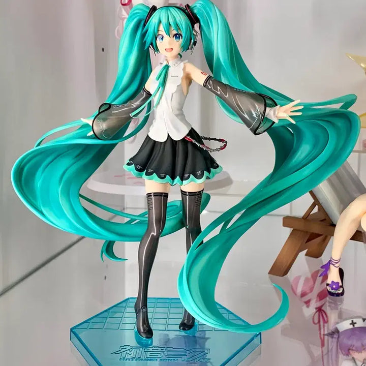 [BUNJANG] Good Smile Company Hatsune Miku NT 1/8 Scale Figure / 굿스마일 컴퍼니 하츠네미쿠 nt 1/8