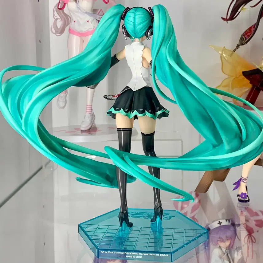 [BUNJANG] Good Smile Company Hatsune Miku NT 1/8 Scale Figure / 굿스마일 컴퍼니 하츠네미쿠 nt 1/8