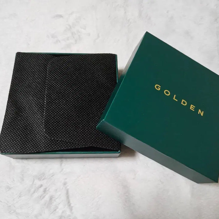 [BUNJANG] BTS Jungkook Golden Merchandise Bracelet / 방탄 정국 GOLDEN 골든굿즈 팔찌 미사용 팝니다