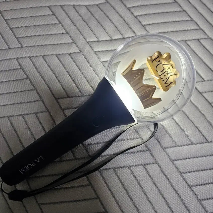 [BUNJANG] La Poem Lightstick / 라포엠 응원봉 판매합니다