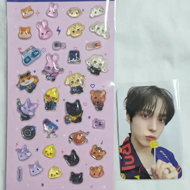 [BUNJANG] ATEEZ Yunho Anitiez 3D Sticker Photocard / 에이티즈 윤호 애니티즈 입체 스티커 포카