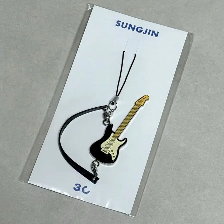 [BUNJANG] DAY6 Sungjin Solo Concert MD Mini Guitar Strap / 데이식스 성진 솔콘 MD 미니 기타 스트랩 양도