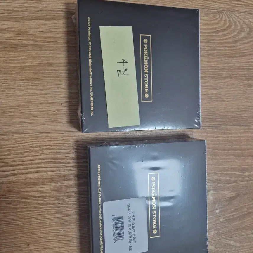 [BUNJANG] Pokemon 30th Anniversary Badge Set (April, May) - Sealed / 미개봉) 포켓몬 30주년 뱃지 4, 5월