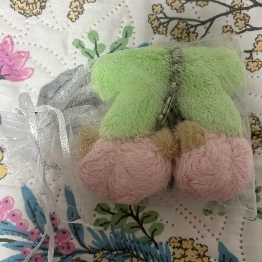 [BUNJANG] Handmade Citoyenne Lemoa Cherry Gomsooni Keychain / 핸드메이드 시토세이 르무아 체리곰순이 키링