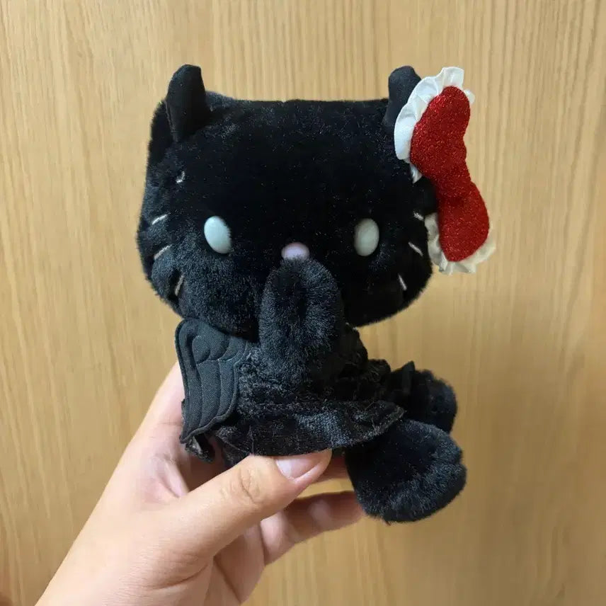 [BUNJANG] Hello Kitty Black Angel Plush Doll / 헬로키티 블랙 엔젤 인형