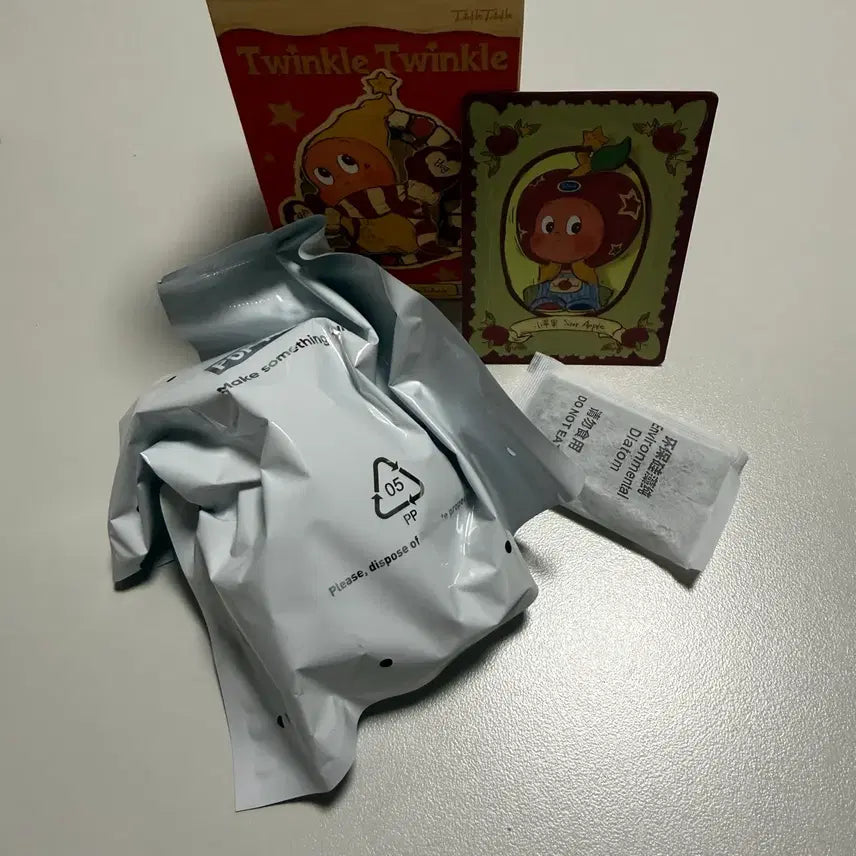 [BUNJANG] Pop Mart Star Apple Sealed / (미개봉) 작은별이 보내는 선물 시리즈 팝마트 사과 star apple