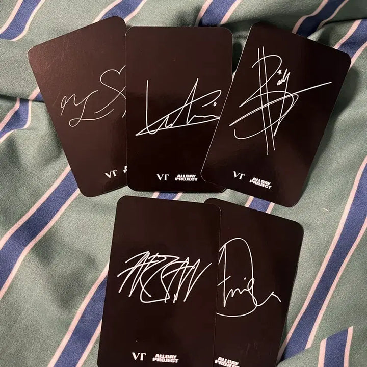 [BUNJANG] VT Cosmetics All Day Project Photocard Set (5 Types) / 올데프 VT코스메틱 포토카드 5종 세트 포카 올데이프로젝트 애니 타잔 우찬 영서 베일리