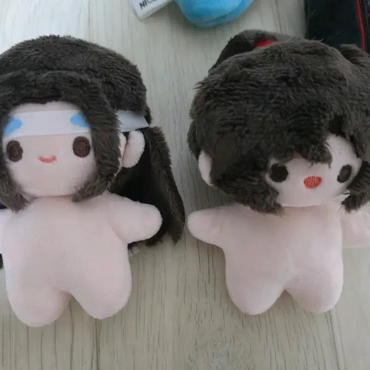 [BUNJANG] The Untamed WangXian 10cm Official Plush Doll (Outfit Included) / (요번달만팜)마도조사 망기무선 10cm 공식인형 콘망무 양도 (옷포함)