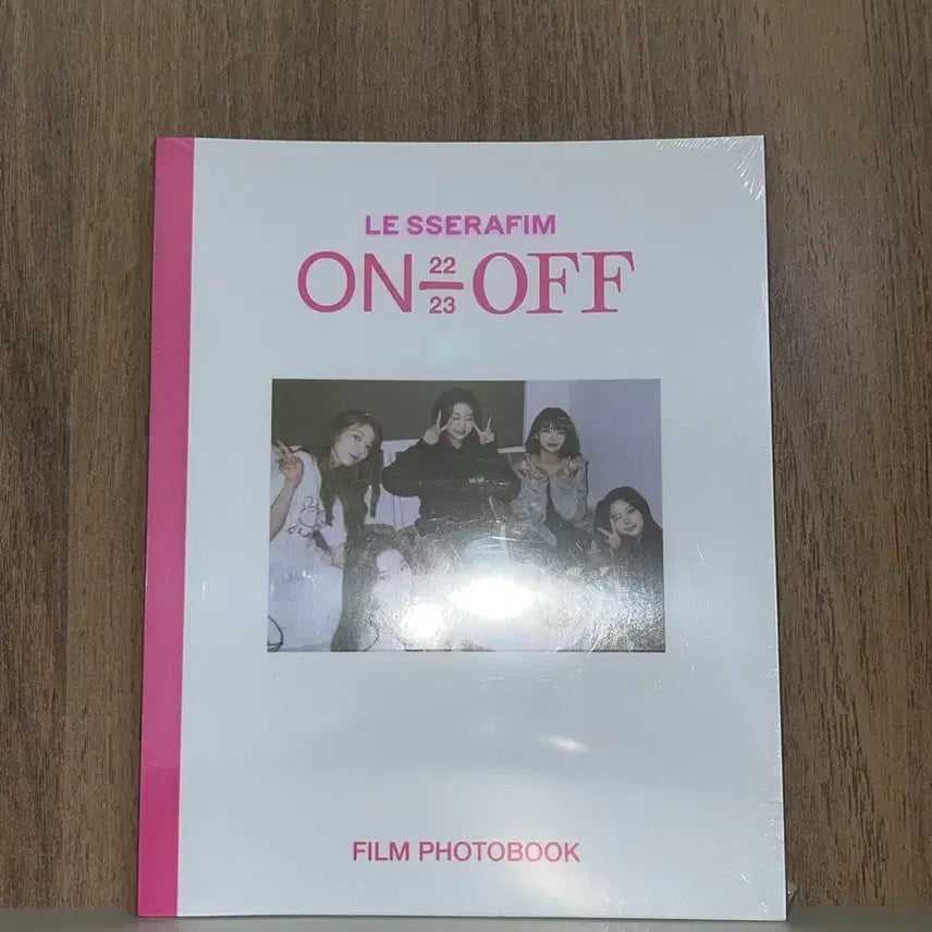 [BUNJANG] Le Sserafim 22-23 Film Photobook Sealed / 미개봉 르세라핌 22-23 필름 포토북