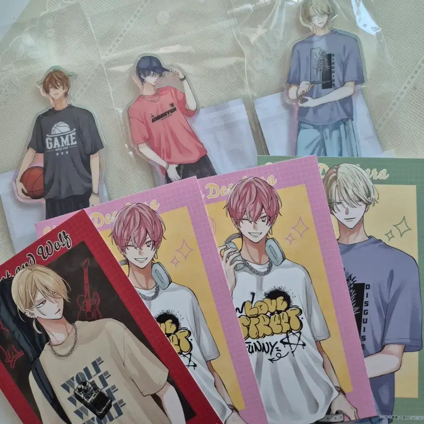 [BUNJANG] Miyuki Mitsubachi Fair Acrylic Stand &amp; POB Bundle (Naruse/Kaya/Issei) / 미츠바치 미유키 작가님 페어 아크릴 및 특전 일괄(나루세/카야/잇세이)