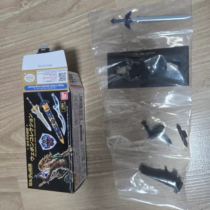 [BUNJANG] The Legend of Zelda Weapon Gachapon / 젤다의 전설 무기갸챠