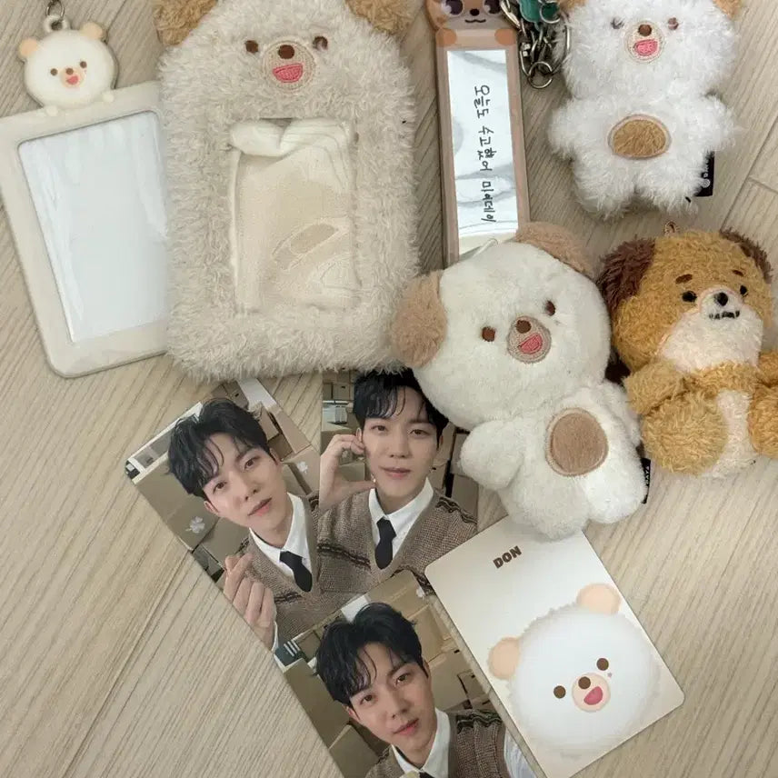 [BUNJANG] DAY6 YOUNG K "DENIMALS" Doun Photocard Holder Doll Keychain Bundle Set / 데니멀즈 데이식스 도운 DON 포카홀더 인형 키링 일괄 양도