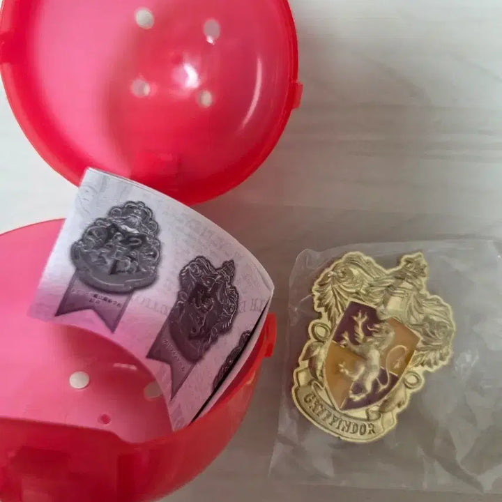 [BUNJANG] Harry Potter Gryffindor Pin Badge / 해리포터 그리핀도르 핀뱃지 팝니다~