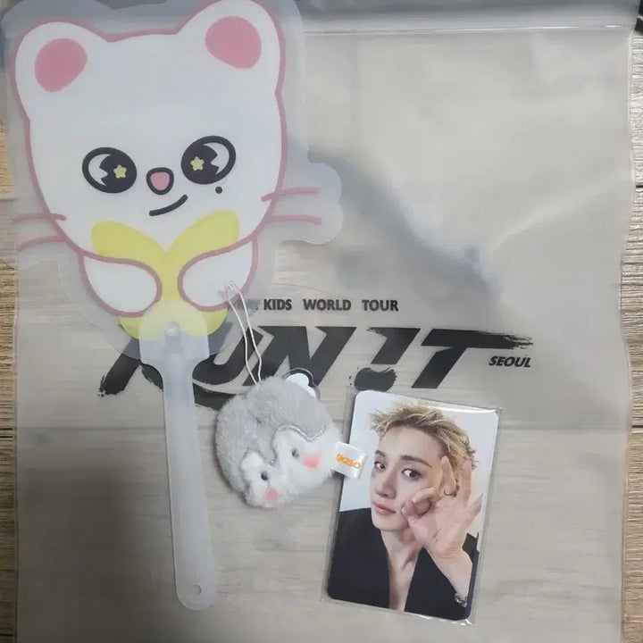 [BUNJANG] Stray Kids SKZOO Run It Concert Goods Bundle Set / 8/1,8/2) 스키즈 런잇콘서트 입장기프트 일괄판매