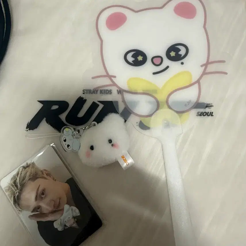 [BUNJANG] Stray Kids Run in Concert Geniellet Admission Gift Full Set / 스트레이키즈 런잇콘서트 지니렛입장기프트 풀세트