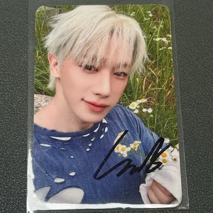 [BUNJANG] Hyunho Signed Photocard / 원호 싸인 포카 양도