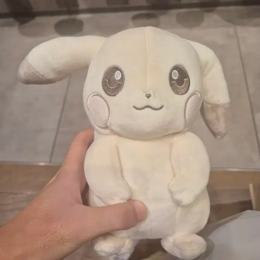 [BUNJANG] Pokemon Center Pocopia Pale Pikachu Plush / 포켓몬센터 포코피아 창백 피카츄 인형