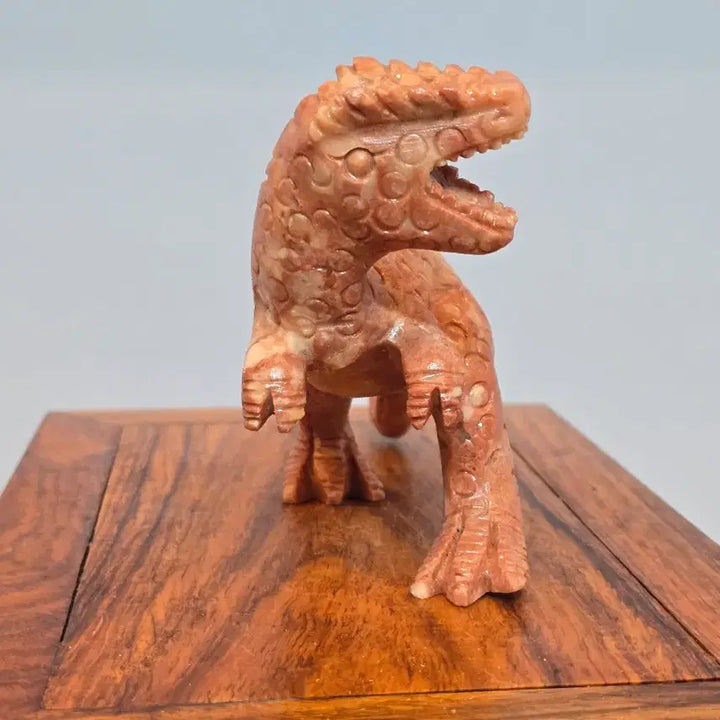 [BUNJANG] T-Rex Mineral Sculpture / 26080507 좋은 기운을 내뿜는 광물 티라노사우르스 조각 수석 팝니다