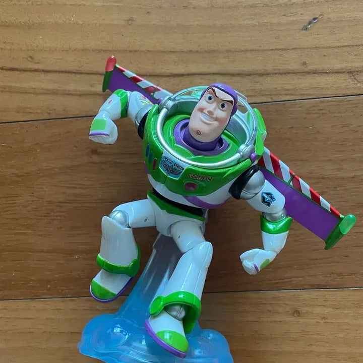 [BUNJANG] Top Toy Toy Story Playful Party Buzz Figure / 탑토이 토이스토리 플레이풀파티 버즈 피규어