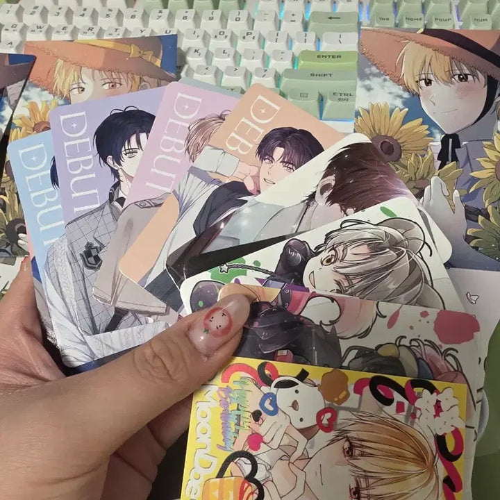 [BUNJANG] Debut or Die Postcard Sticker Case / 데못죽 엽서 스티커 케이스