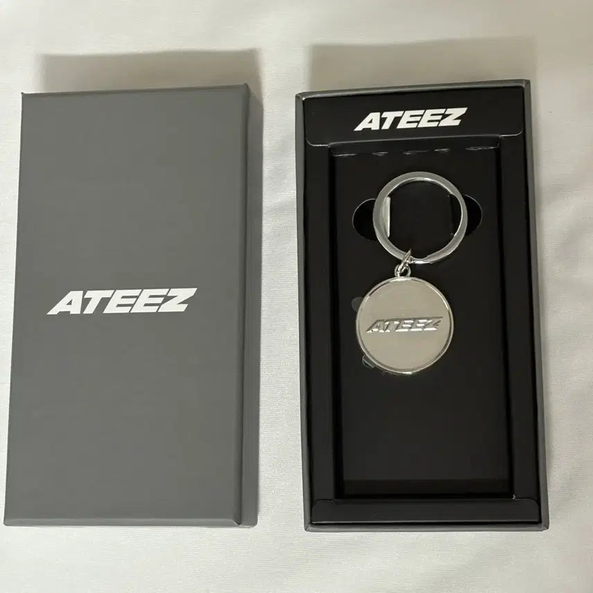 [BUNJANG] ATEEZ Logo Keyring / [AtZ] 에이티즈 로고 키링