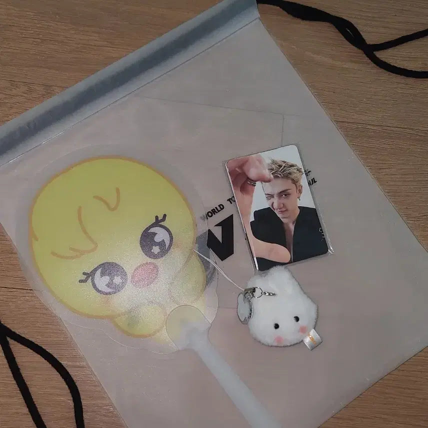 [BUNJANG] Stray Kids Run It Concert 8/1 Entrance Gift Set / 스키즈 스트레이키즈 런잇 막중콘 8/1 입장 기프트 양도