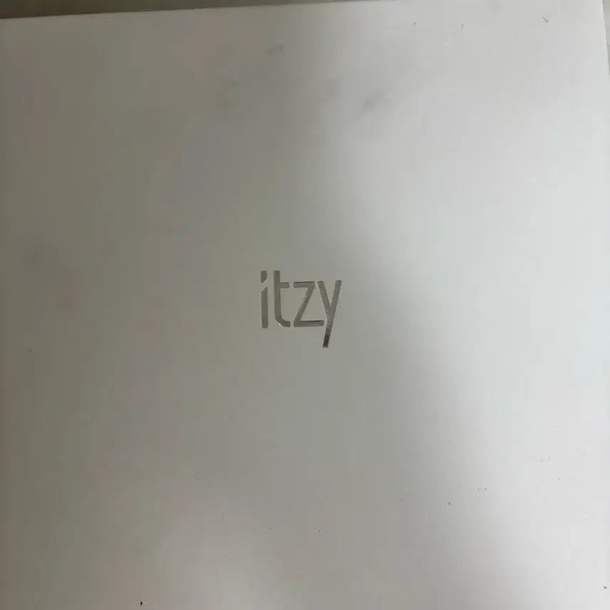 [BUNJANG] ITZY Official Light Ring / 잇지 itzy 응원봉 라이트닝