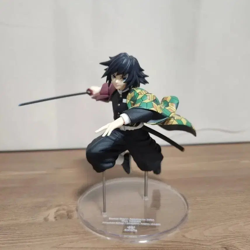 [BUNJANG] Demon Slayer Tomioka Giyu Figure / 귀멸의 칼날 토미오카 기유 피규어