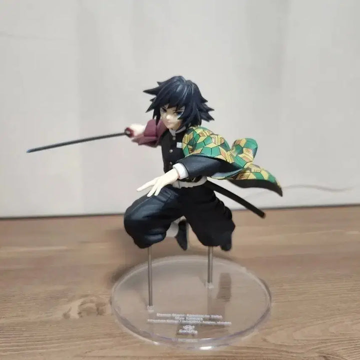 [BUNJANG] Demon Slayer Tomioka Giyu Figure / 귀멸의 칼날 토미오카 기유 피규어