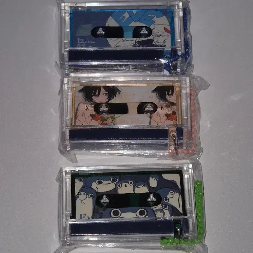 [BUNJANG] Utaite Eve Cassette Keychain Poster Bundle Set / 우타이테 Eve 카세트 키링 포스터 등 일괄