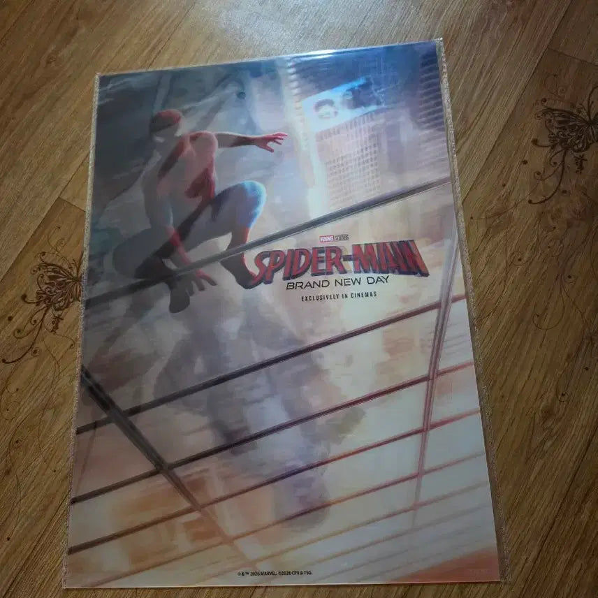 [BUNJANG] Spider-Man Bundle Set Lenticular Poster &amp; Pin Badge / 일괄)스파이더맨 2주차 스파이더맨포스터 스파이더맨렌티 스파이더맨특전 스파이더맨핀뱃지 스파이더맨 브랜드 뉴 데이
