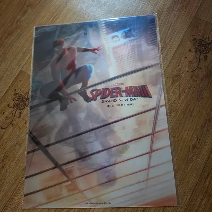 [BUNJANG] Spider-Man Bundle Set Lenticular Poster &amp; Pin Badge / 일괄)스파이더맨 2주차 스파이더맨포스터 스파이더맨렌티 스파이더맨특전 스파이더맨핀뱃지 스파이더맨 브랜드 뉴 데이