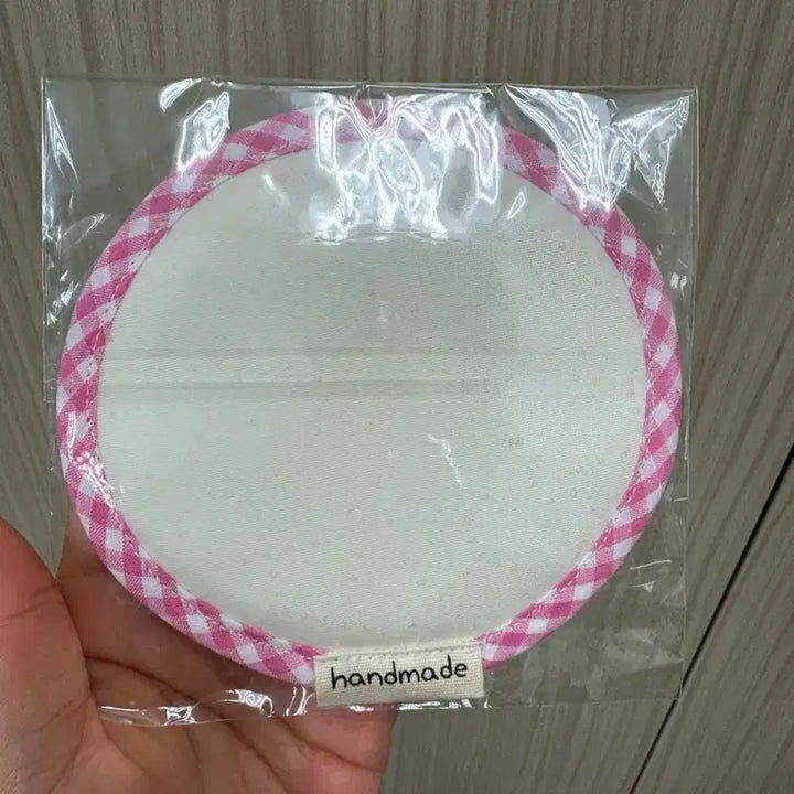 [BUNJANG] Hello Kitty Handmade Coaster (Pink Check) / 헬로키티 핸드메이드 컵받침 코스터 새상품