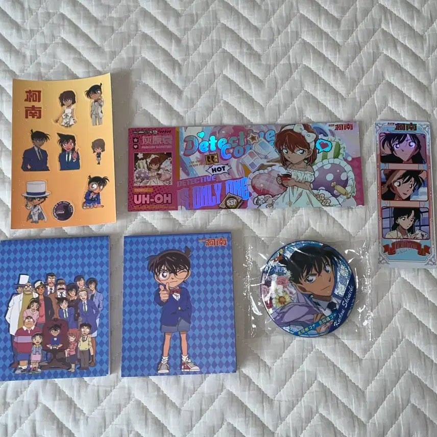[BUNJANG] Detective Conan Goods Set (Stickers, Badges, Memo Pad, Hologram Postcards) / 명탐정 코난 굿즈 세트 (스티커, 뱃지, 메모지, 홀로그램 엽서 등등)