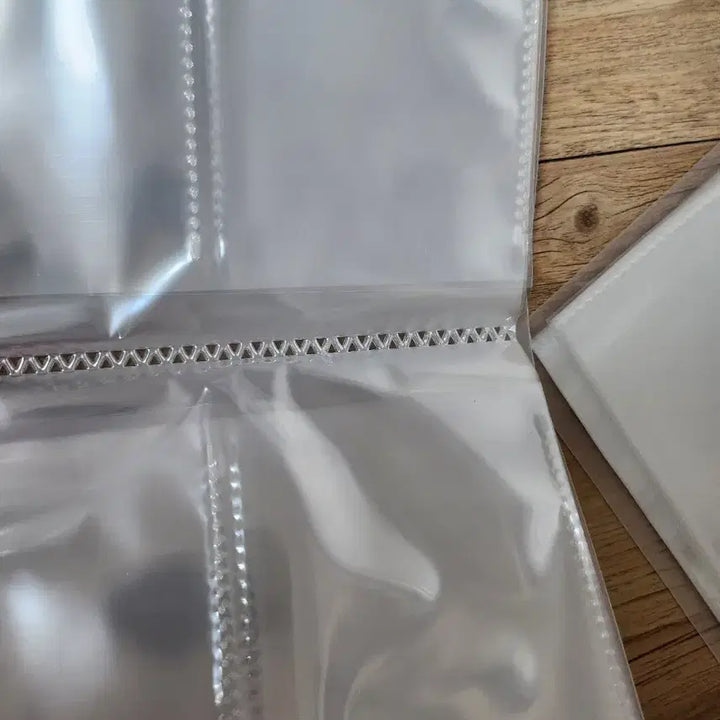 [BUNJANG] Binder with Translucent Cover and Card Sleeves (2-Pocket New, 1-Pocket New/Used) / 바인더_반투명커버 속지 투명바인더 2칸(새상품),1칸(새상품1개,중고1개) 사이즈